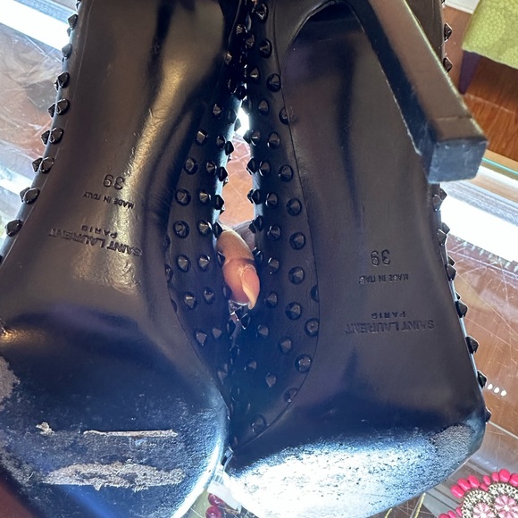 Saint Laurent black on black leather studded heels - Picture 2 of 6